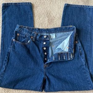 Levi’s 501 men’s fly button dark wash denim jeans